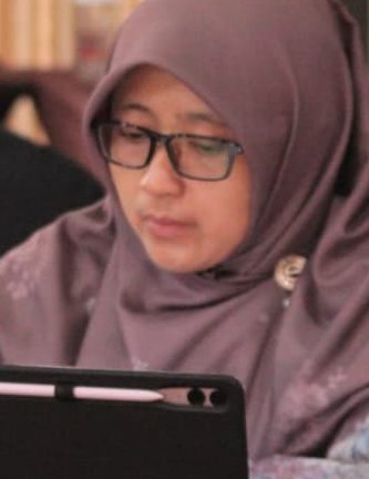 Elis Apriyanti Rahman
