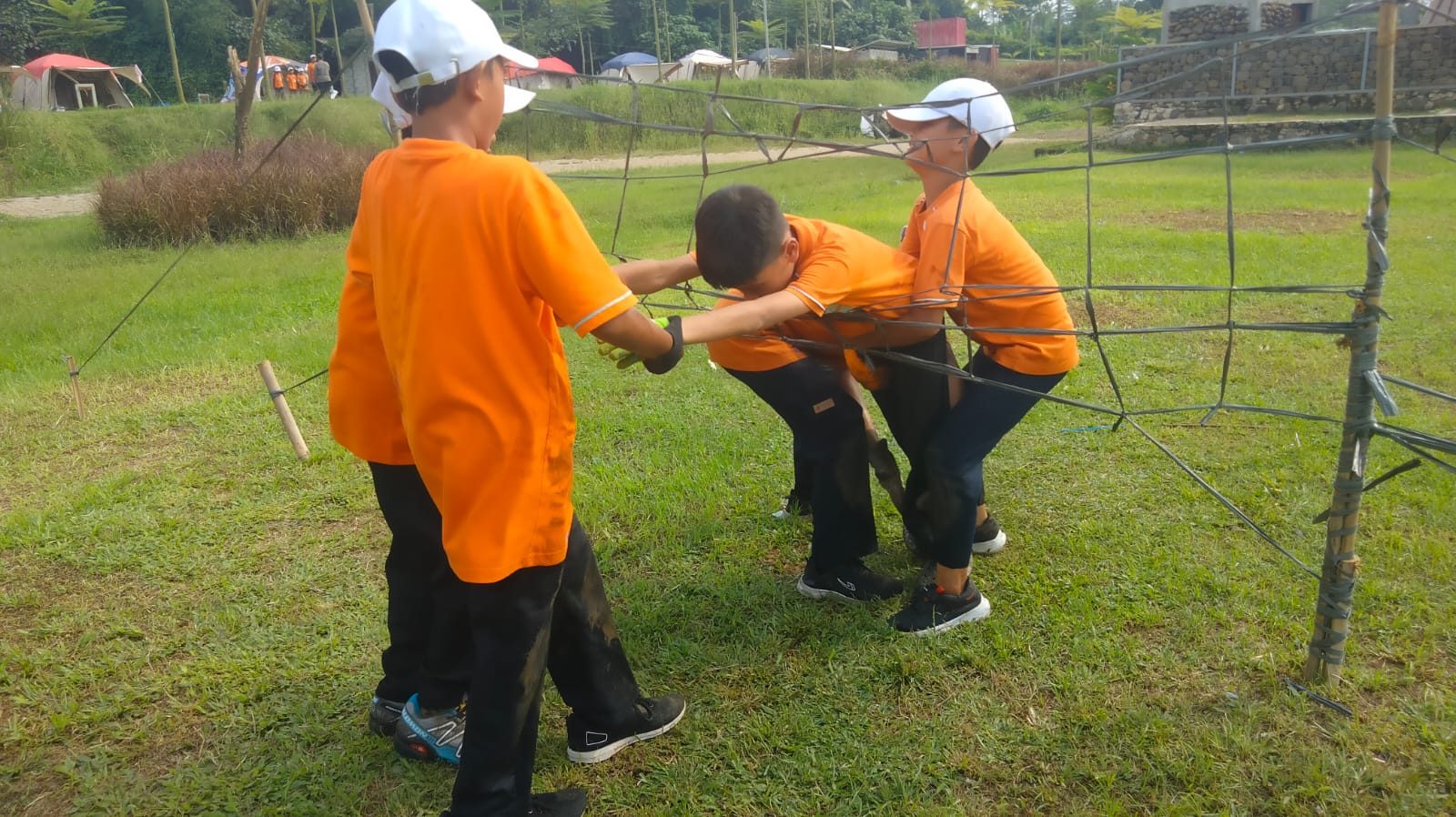 Kegiatan siswa STP Isykariman Bekasi 9
