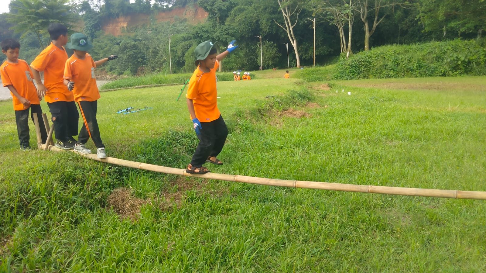 Kegiatan siswa STP Isykariman Bekasi 10