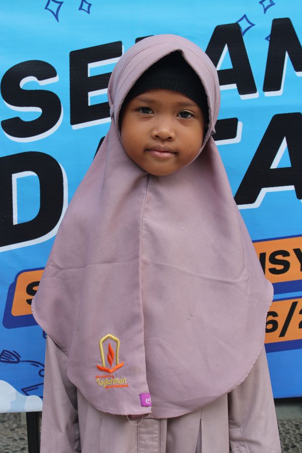 Nahla Shidqia Putri